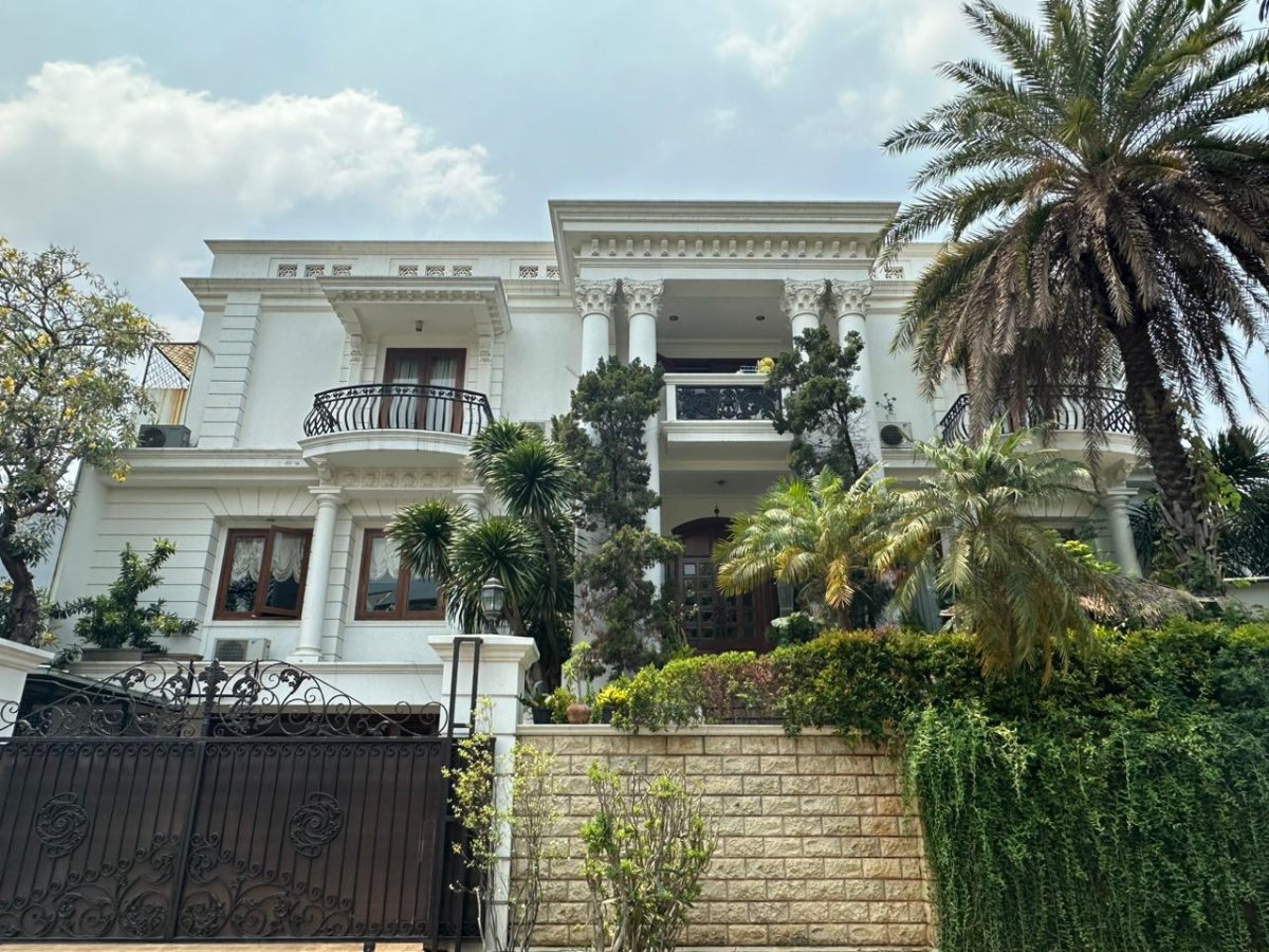 Dijual Rumah Semi furnished Lokasi Villa Gading Indah