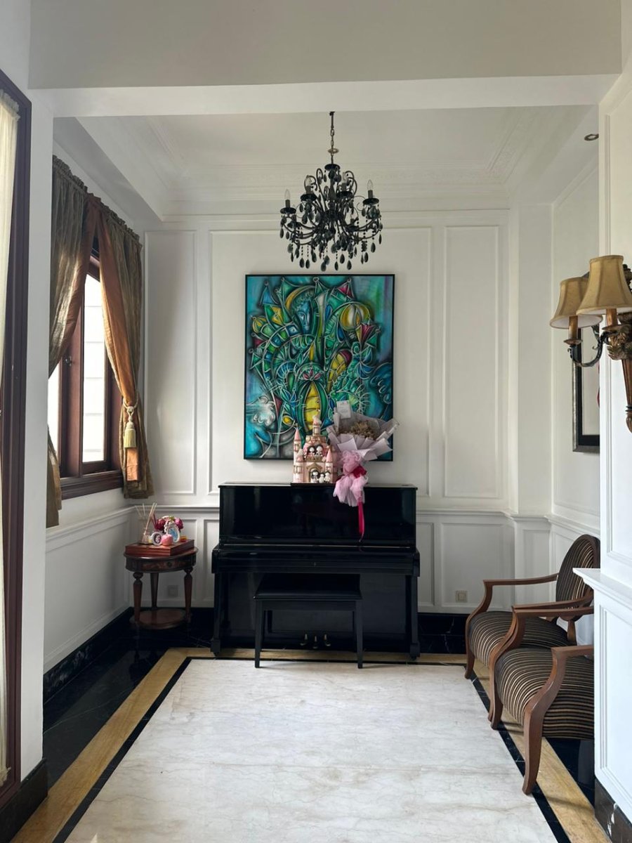 Dijual Rumah Semi furnished Lokasi Villa Gading Indah - Foto 5