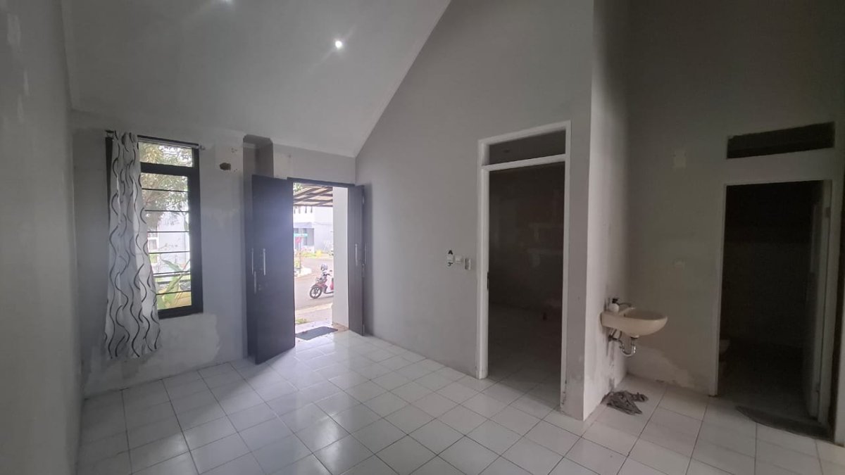 Rumah Nyaman & Strategis di Taman Besakin Raya - Foto 4