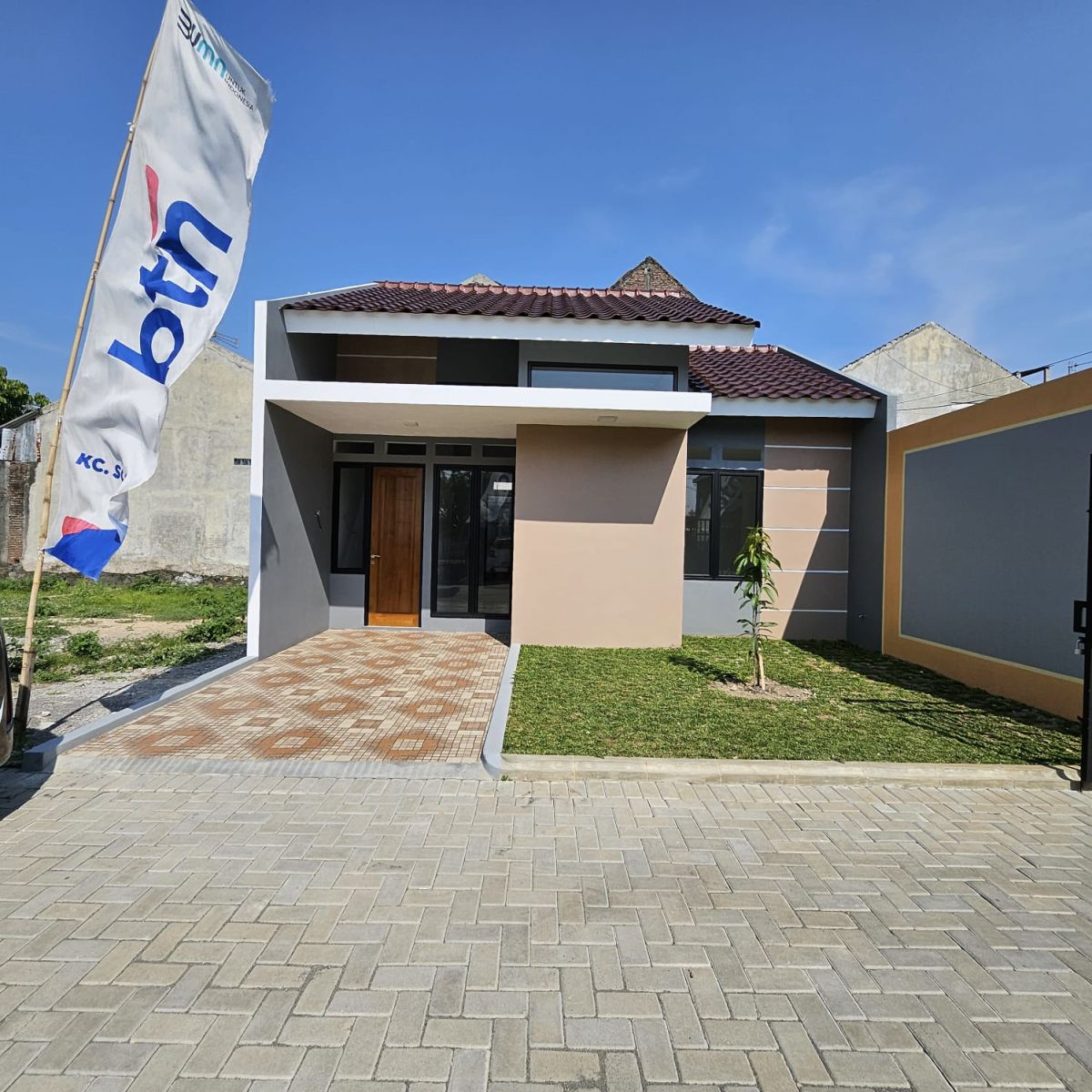 Rumah Baru Gress di Perumahan Cluster Palur, Karanganyar, Solo