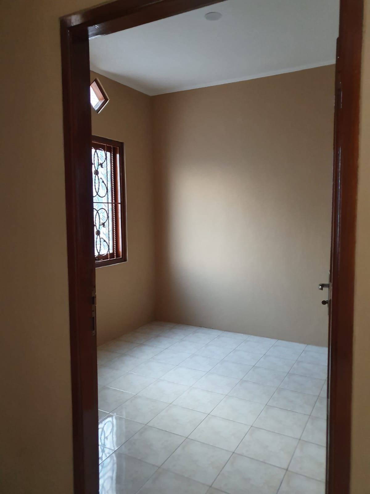 DIjual Rumah Siap Huni Di Komp. Pelni, Bekasi Timur - Foto 5