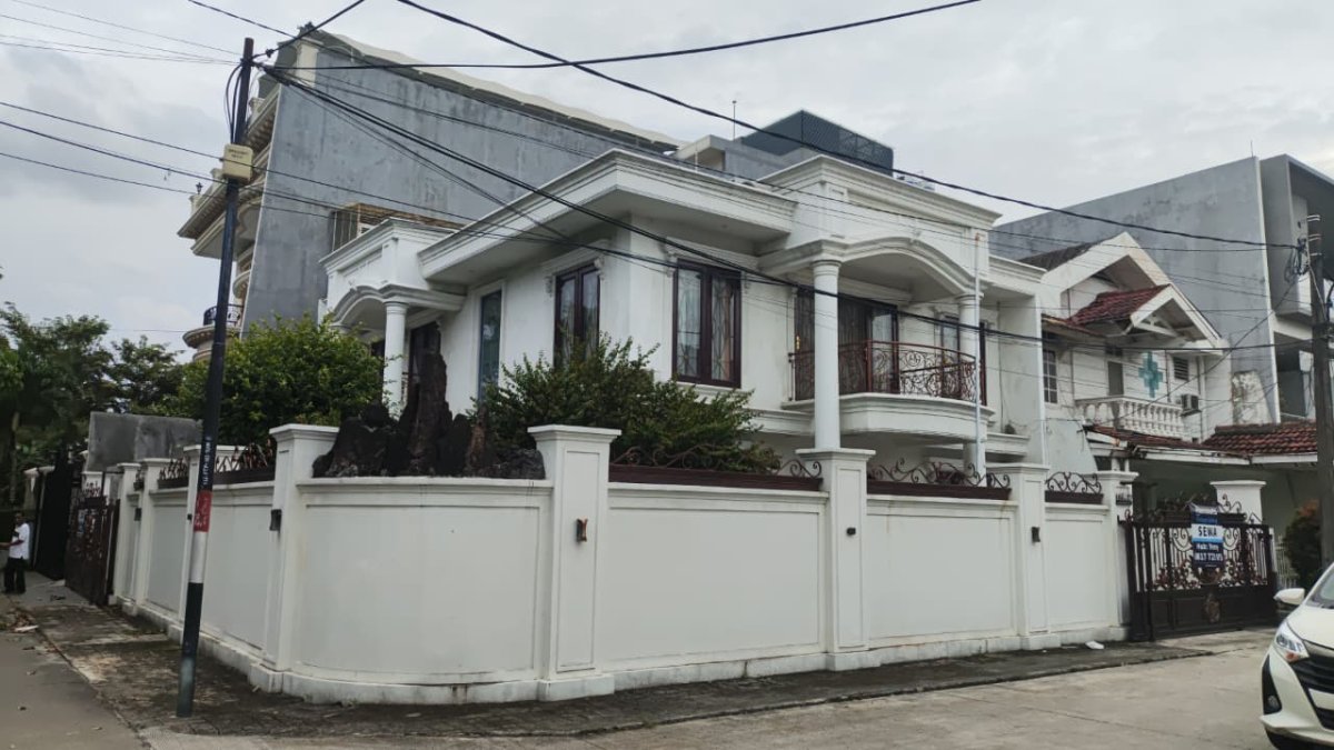 Disewakan Rumah Lokasi Janur Indah, Kelapa Gading - Jakarta Utara