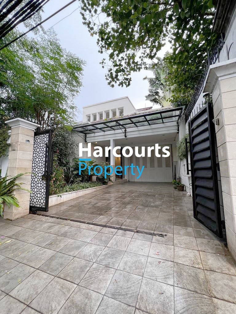 Dijual dan Disewakan Rumah Hunian 2 Lantai Lokasi Strategis Prime Area di Menteng