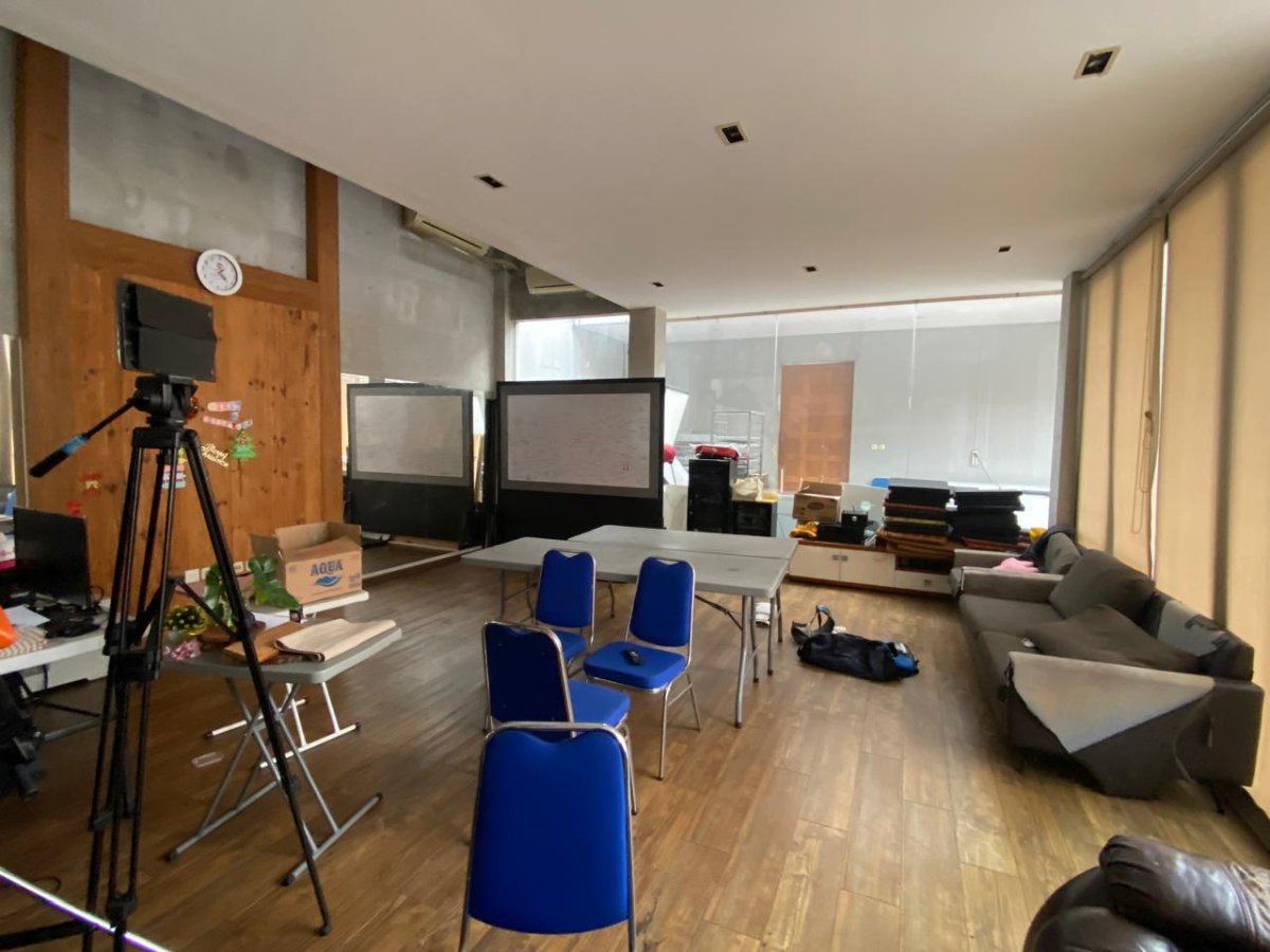 Jual Rumah Siap huni di Taman Alfa Indah Joglo Kembangan Jakarta Barat RR - Foto 3