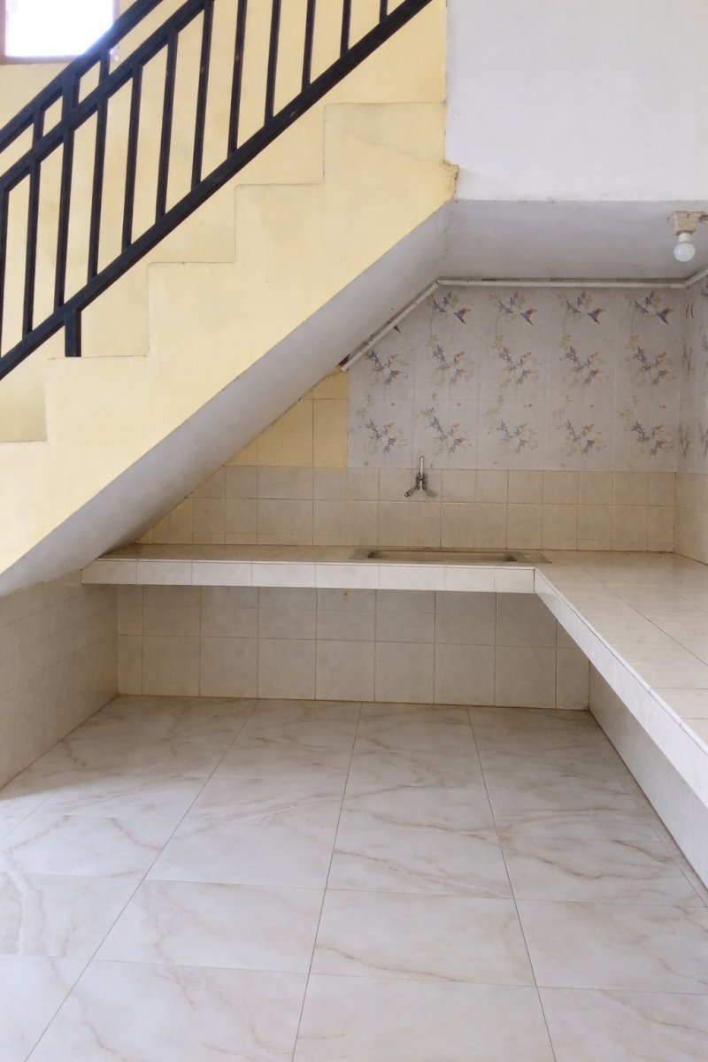 Dijual Rumah di Sumber, Banjarsari, Solo - Foto 2