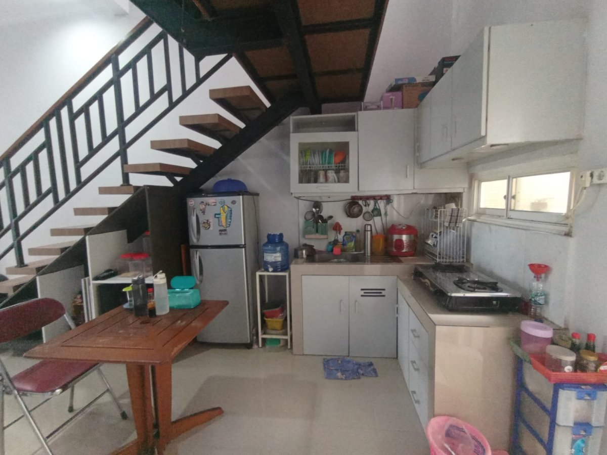 Rumah Bagus 1,5 Lantai Strategis Siap Pakai di Gedongan, Colomadu, Solo - Foto 6