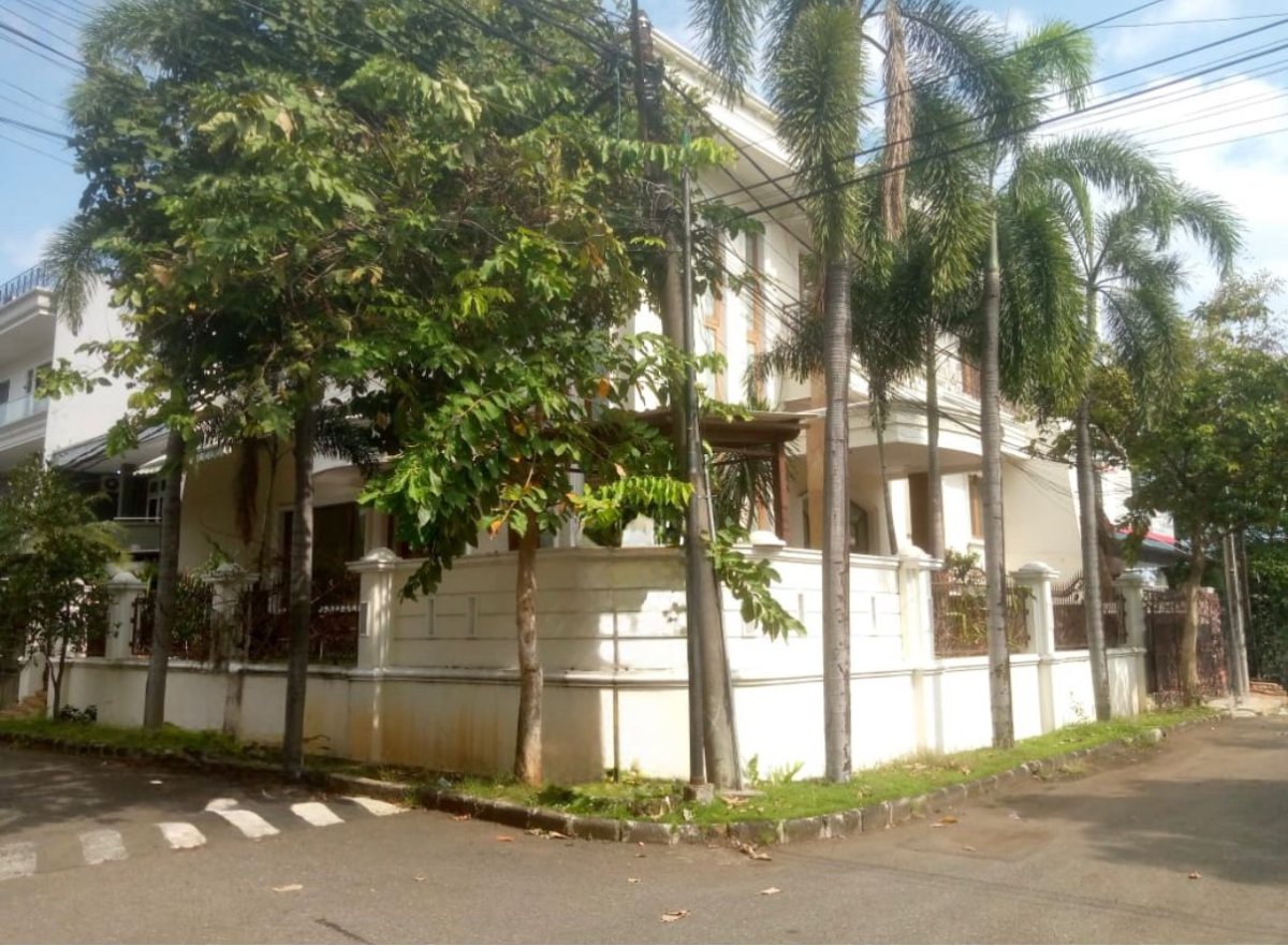 Disewakan Rumah Di Gading Kirana, Kelapa Gading - Jakarta Utara