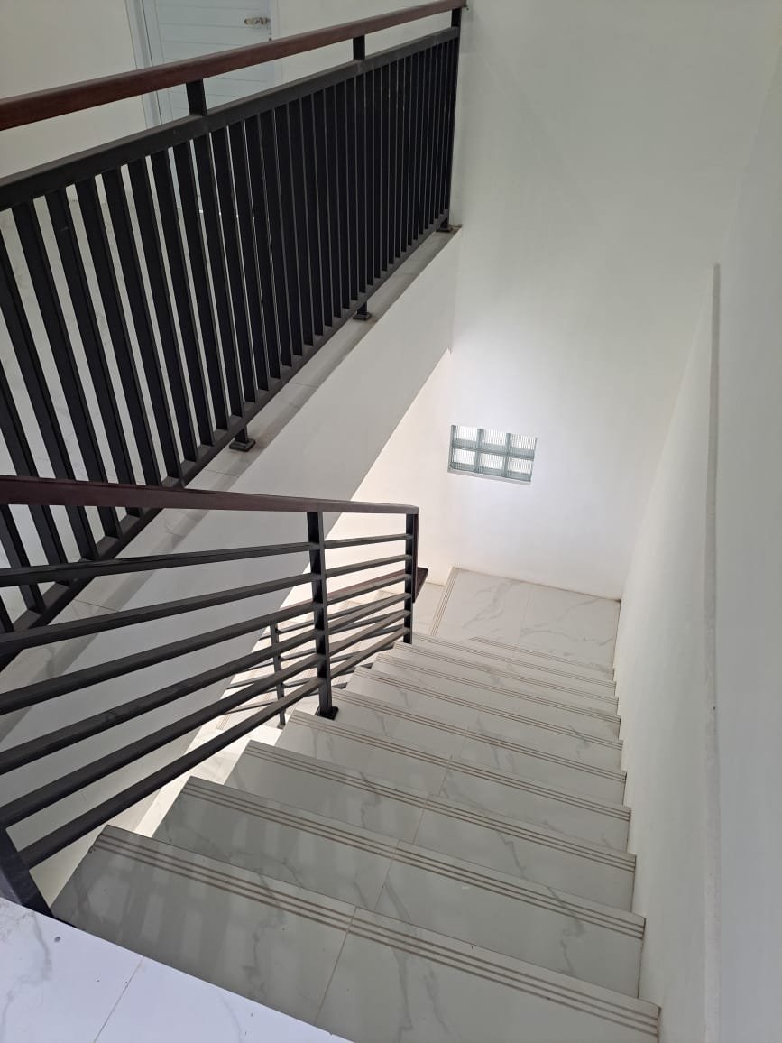 Disewakan rumah tempat tinggal atau untuk kantor di Puri Bintaro Sektor 9 Bintaro Jaya