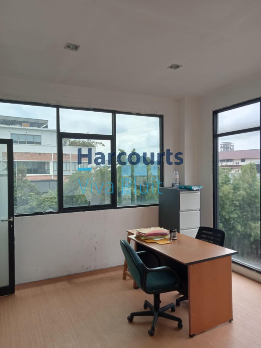 DIJUAL GEDUNG STRATEGIS . Lokasi premium di Jalan Sulaiman Raya, Sukabumi Selatan - Kebon Jeruk, sangat cocok untuk berbagai kebutuhan bisnis! - Foto 7