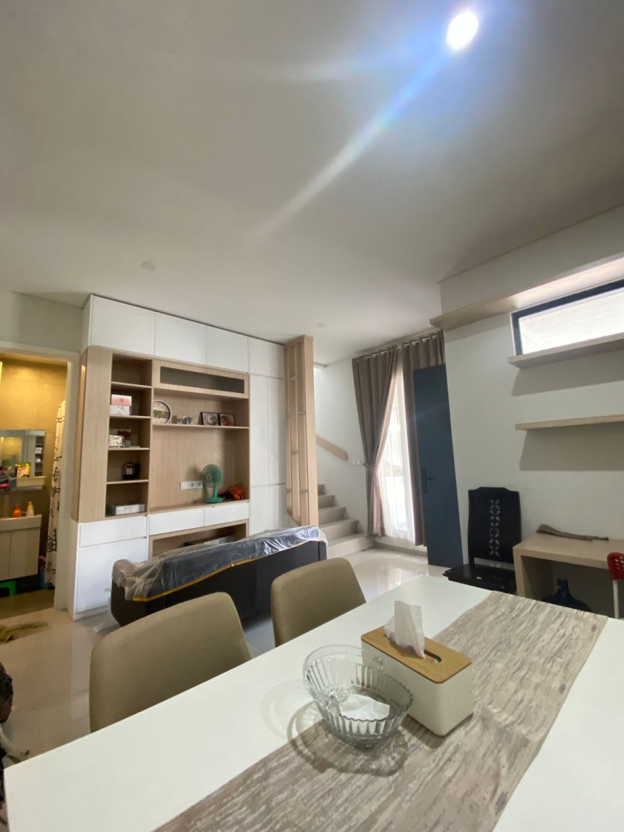 Disewakan Rumah Full Furnished di Hyra Melia Graha Raya Bintaro - Foto 3