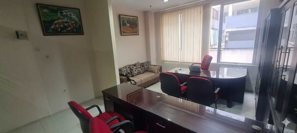 MURAH, DISEWAKAN RUANG KANTOR, APARTEMEN MENTENG SQUARE TOWER A, MATRAMAN, PROKLAMASI, SALEMBA, JAKARTA PUSAT - Foto 7