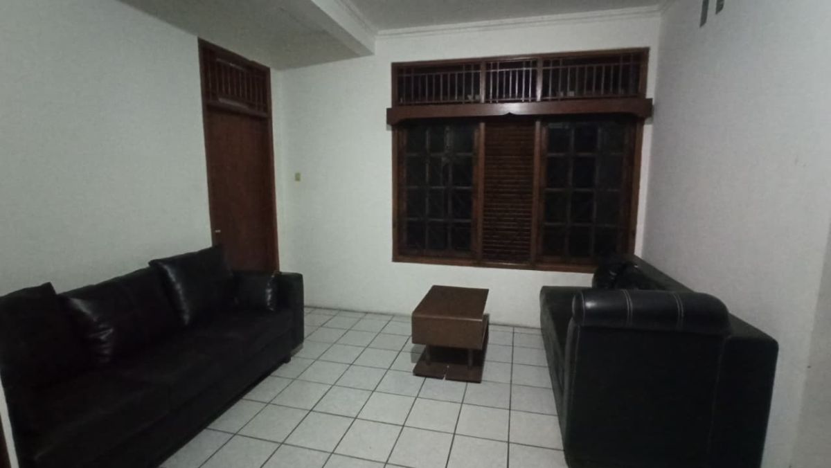JUAL CEPAT, RUMAH KOS 2 LANTAI, 8 KAMAR, LT 206 M2, BATU AMPAR, KRAMAT JATI, JAKARTA TIMUR - Foto 9
