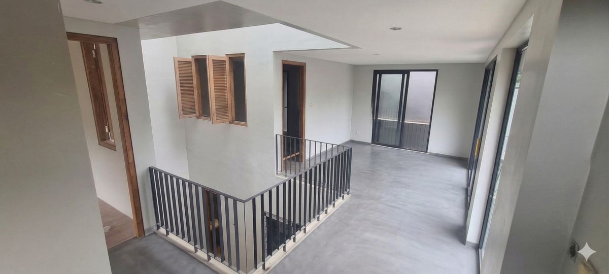 JUAL CEPAT, RUMAH HOEK 3 LANTAI, LT 140 M2, NUANSA BALI, CINERE ESTATE, DEPOK - Foto 9