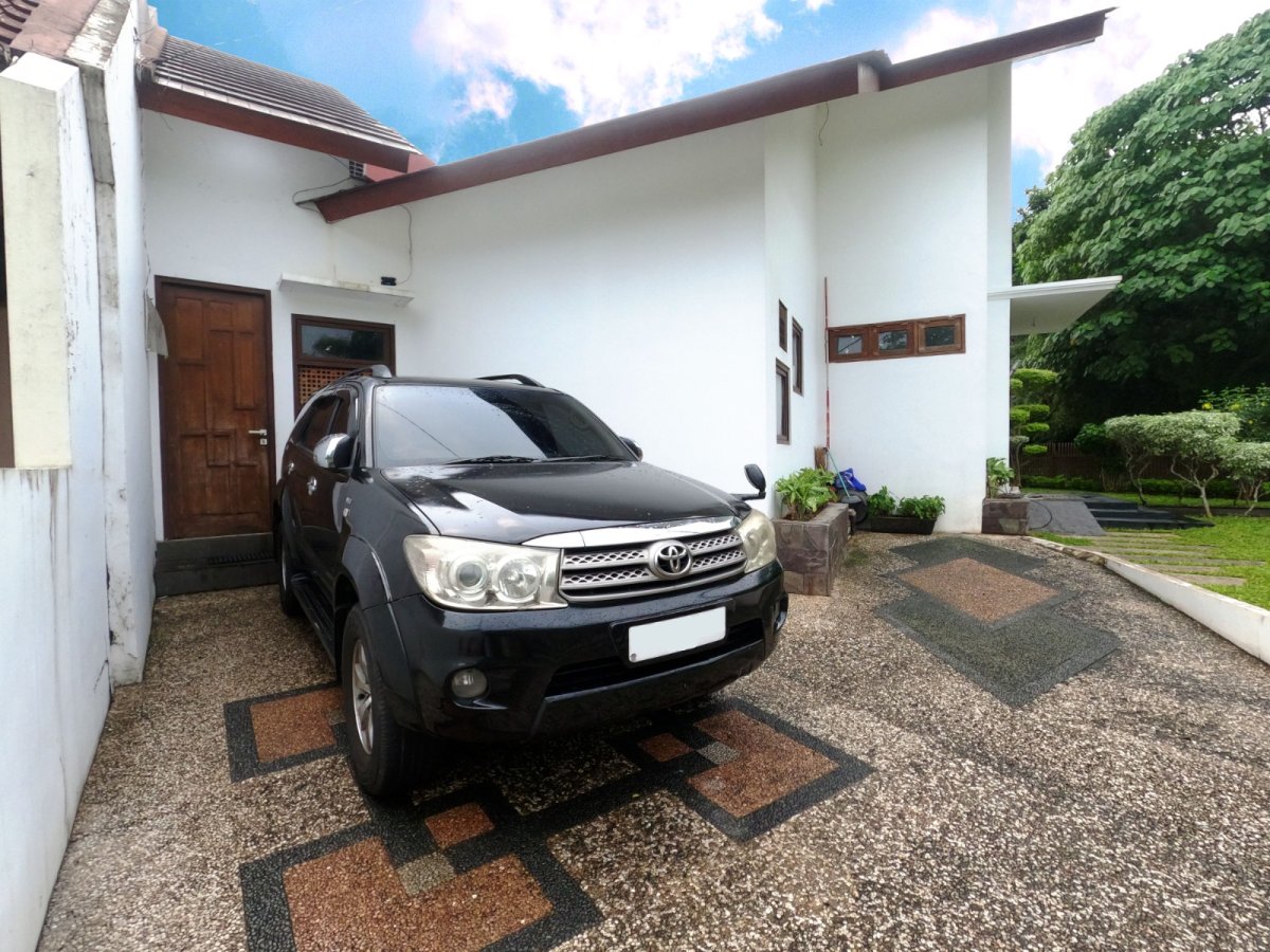 Dijual Rumah Luas 265 m² di Villa Gunung Lestari, mepet stasiun - Foto 3