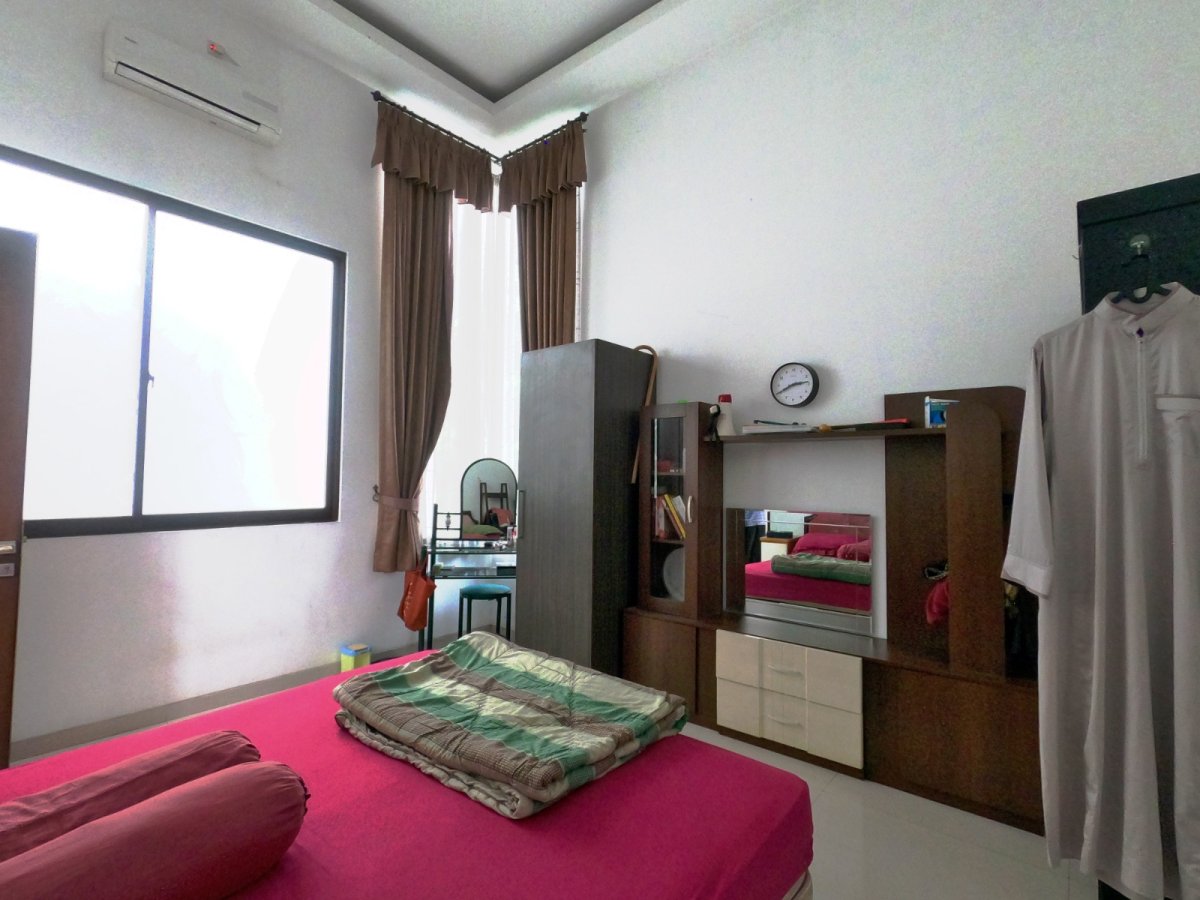 Dijual Rumah Luas 265 m² di Villa Gunung Lestari, mepet stasiun - Foto 9