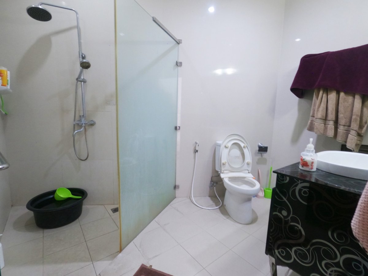 Dijual Rumah Luas 265 m² di Villa Gunung Lestari, mepet stasiun - Foto 10