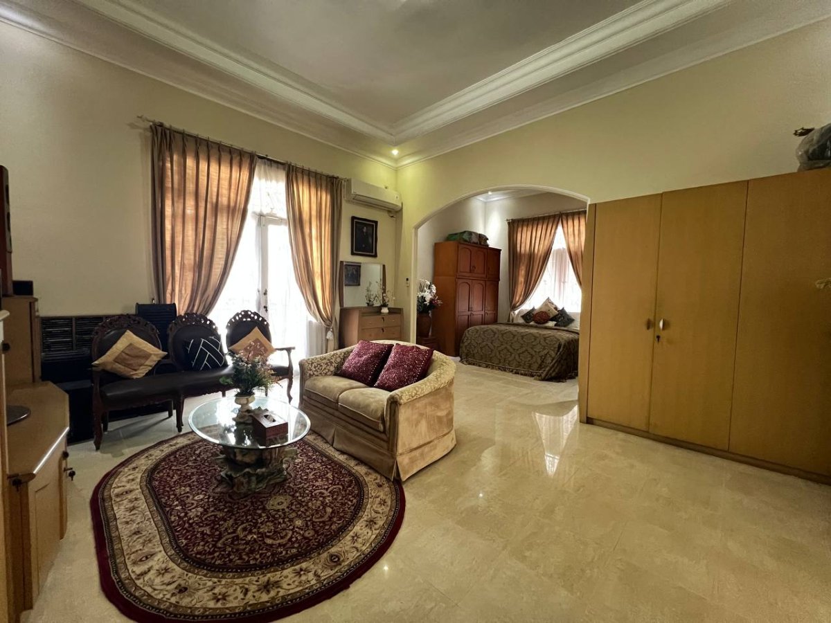 JUAL CEPAT, HUNIAN MEWAH STRATEGIS, 5 MENIT KE TOL CIJAGO DAN STASIUN LRT, SIAP HUNI, FULLY FURNISHED - Foto 5