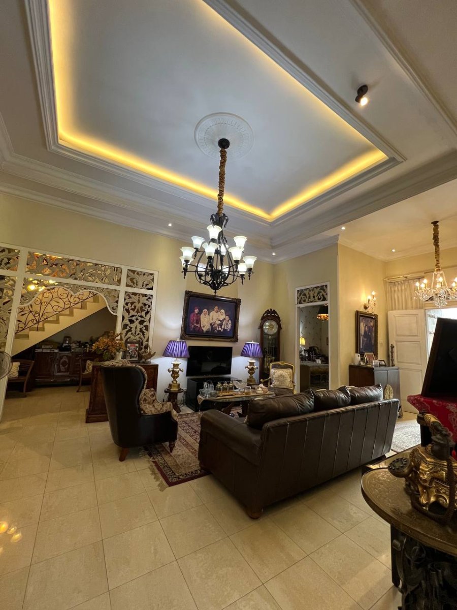 JUAL CEPAT, HUNIAN MEWAH STRATEGIS, 5 MENIT KE TOL CIJAGO DAN STASIUN LRT, SIAP HUNI, FULLY FURNISHED - Foto 8