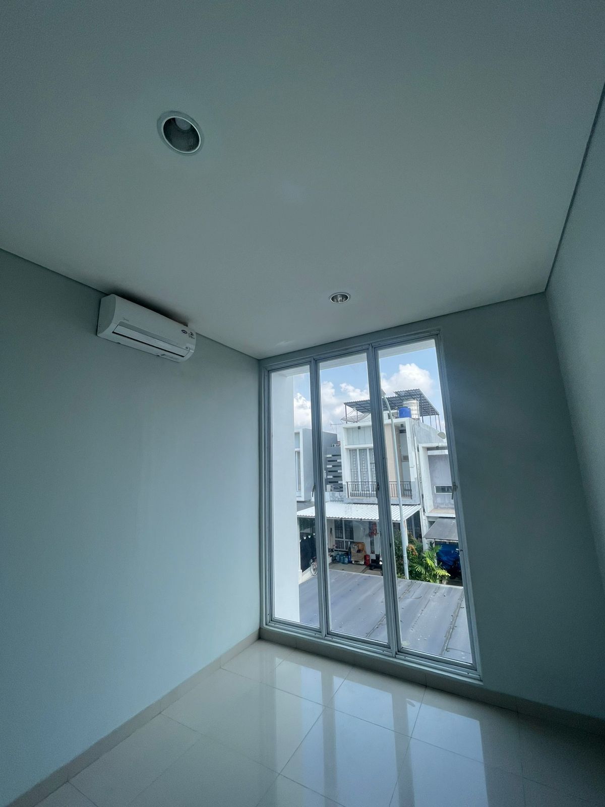 Dijual 1 Unit Rumah Di Cluster Yarra, Jakarta Garden City - Jakarta Timur - Foto 4