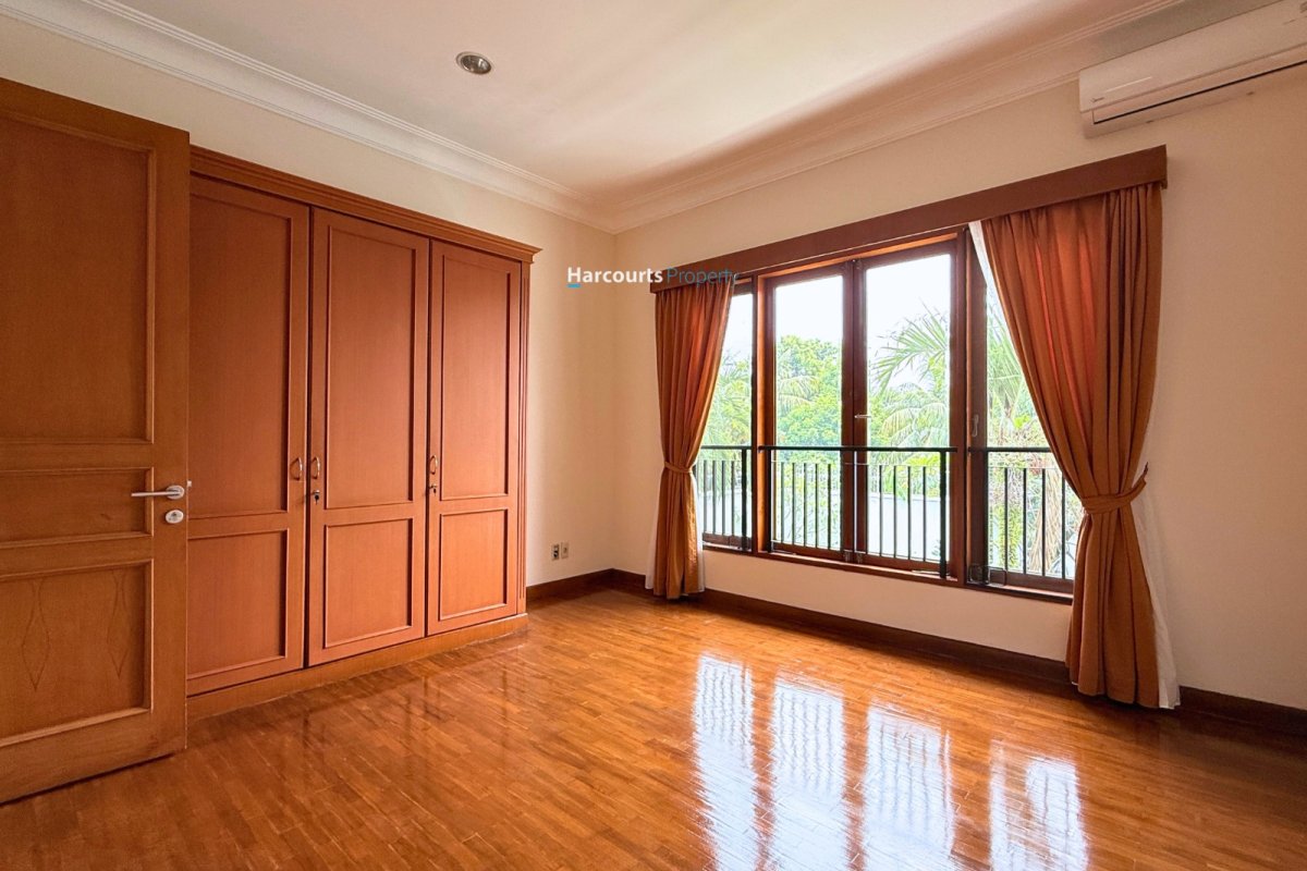 Disewakan Rumah Mediteranean  Modern Lingkungan Tenang Lokasi Strategis di Kemang - Foto 14