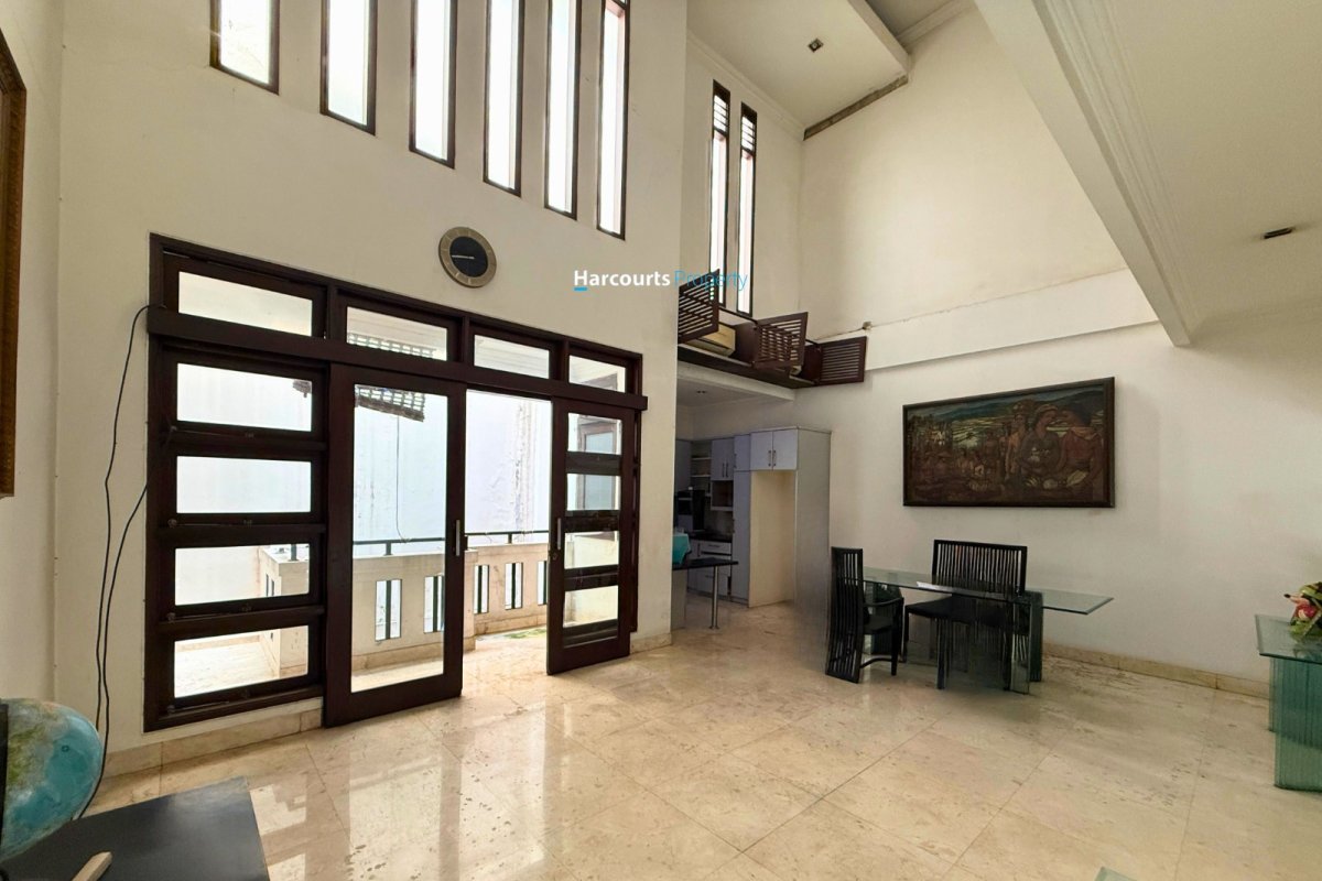 Dijual Rumah Modern Kawasan Elite Lokasi Strategis Dekat Pusat Bisnis SCBD - Senopati Kebayoran Baru - Foto 4