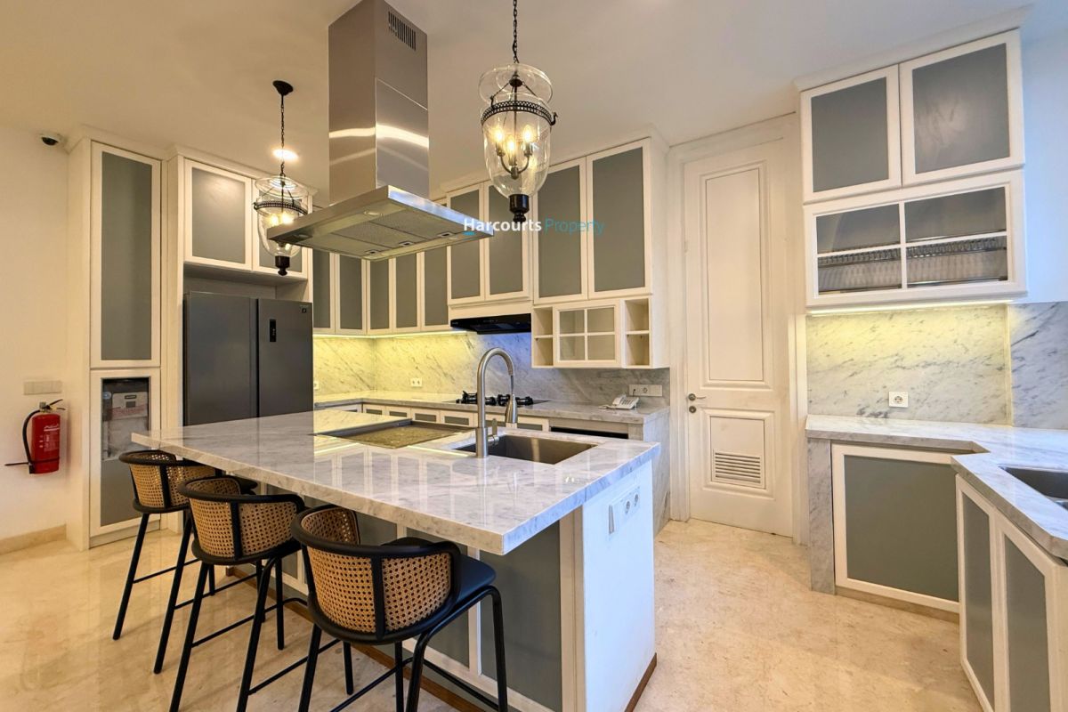 Dijual Rumah Brand New Berkonsep American Classic Full Furnished di Kemang - Foto 12