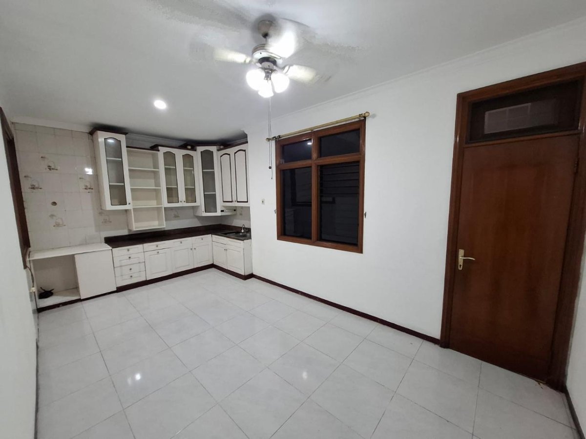Dijual Rumah Lokasi Janur Elok, Kelapa Gading - Jakarta Utara - Foto 8