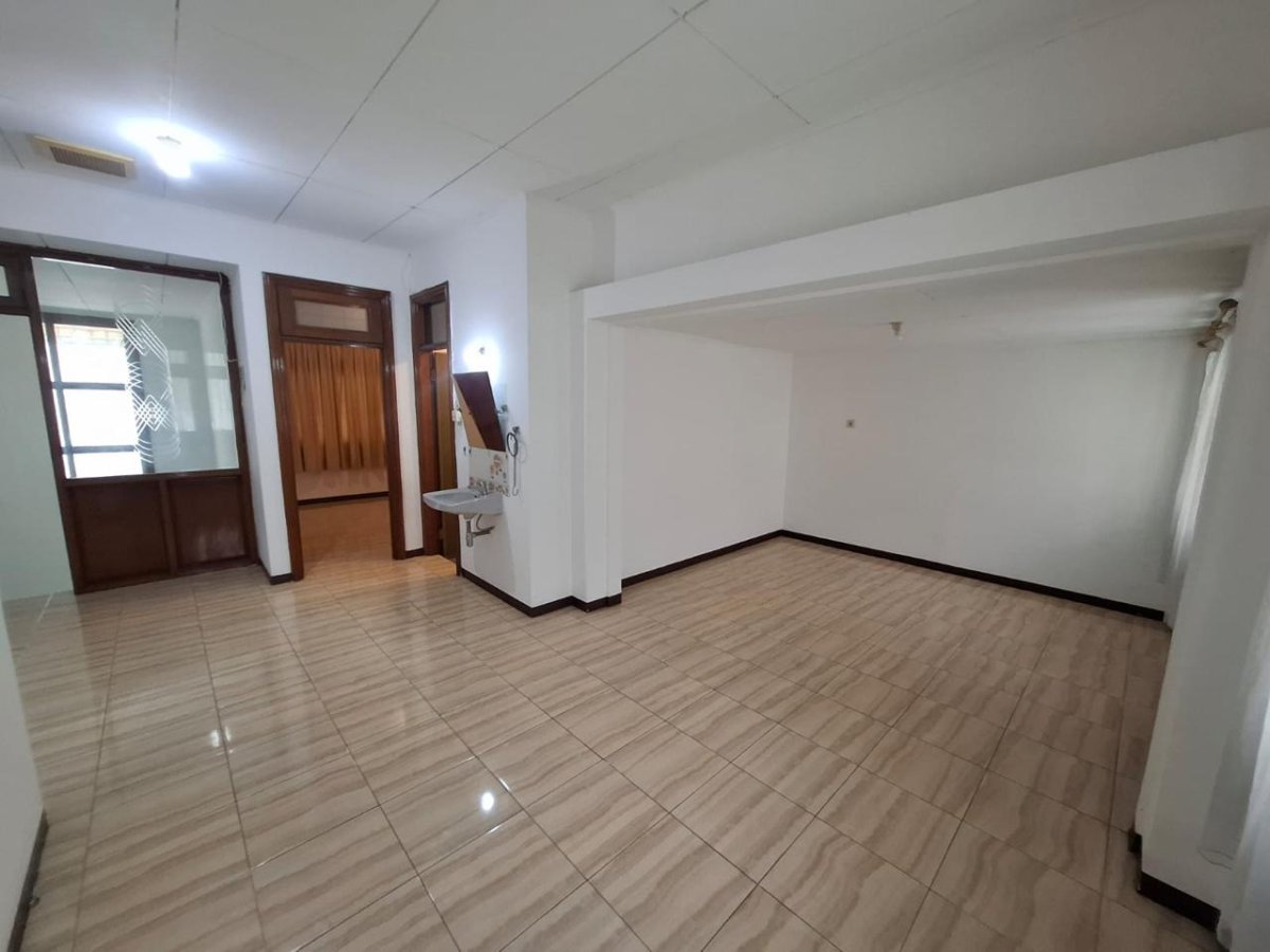 Dijual Rumah Lokasi Janur Elok, Kelapa Gading - Jakarta Utara - Foto 9
