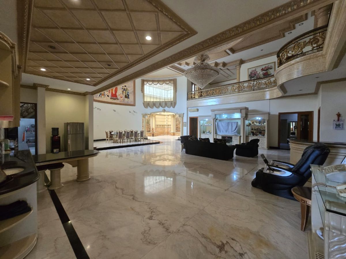 Rumah mewah di Lokasi Solo Baru Sektor 1 dekat pakuwon mall dan the park mall - Foto 3