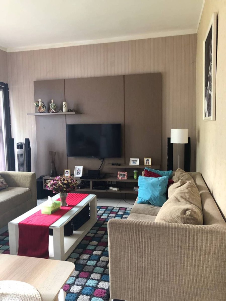 Dijual Rumah Luas Posisi Hook Depan Taman Boulevard Bintaro Jaya Sektor 9 (TN) - Foto 6