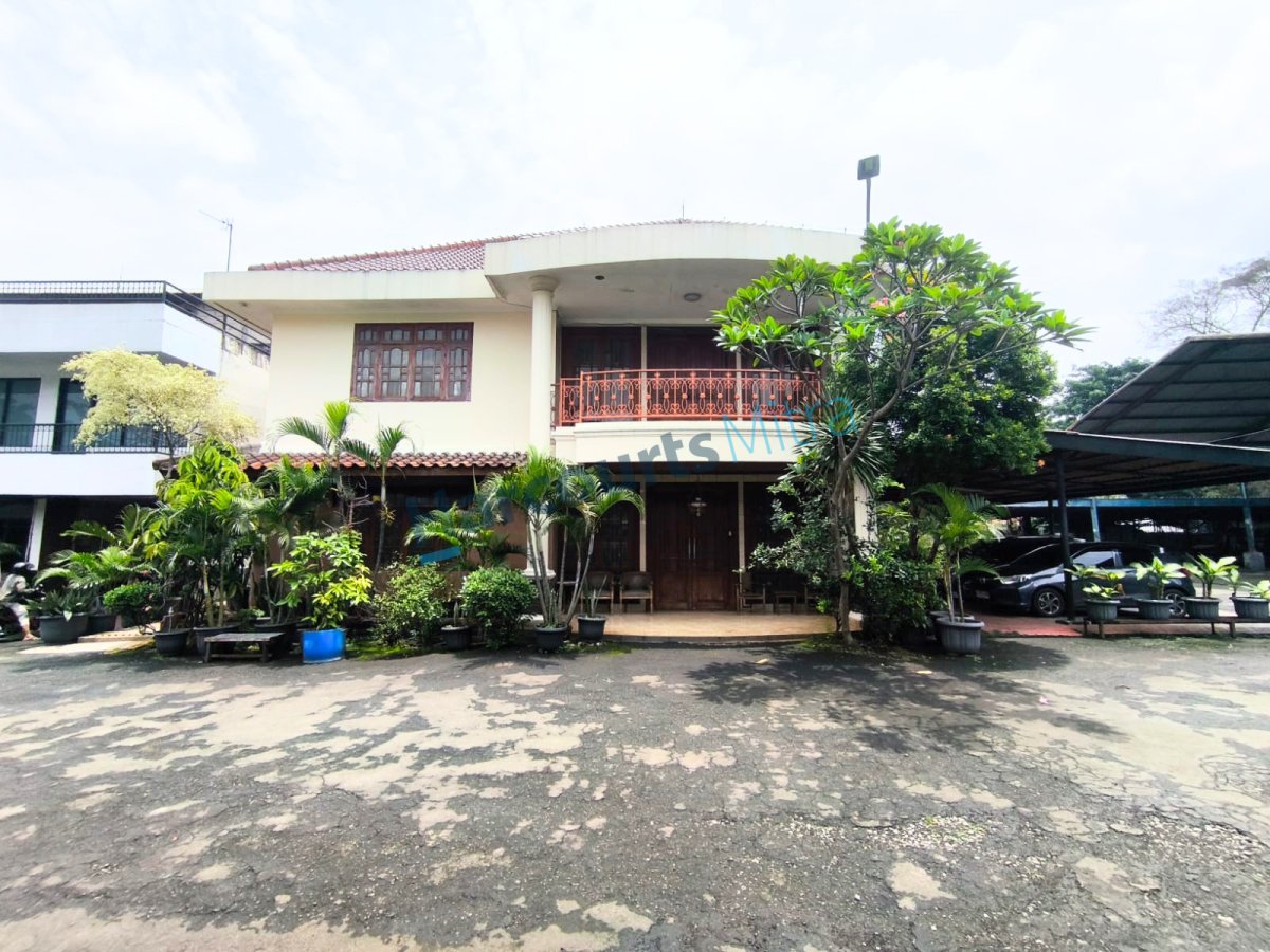 DIJUAL CEPAT RUMAH COCOK UNTUK TEMPAT USAHA LOKASI STRATEGIS , PINGGIR JALAN UTAMA, BEBAS BANJIR - Foto 4