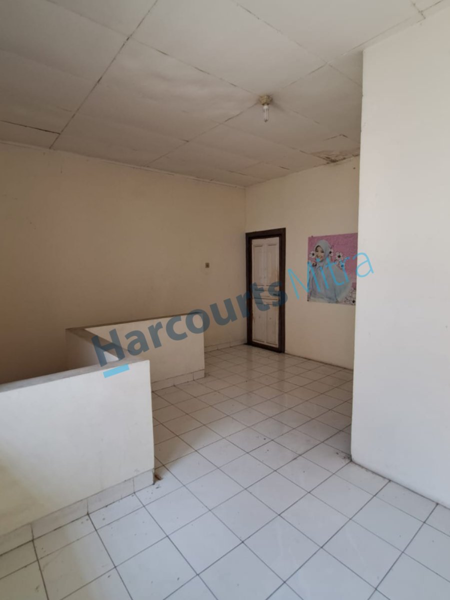 DIJUAL CEPAT,HARGA MURAH, RUKO 2 LANTAI COCOK UNTUK USAHA, LOKASI STRATEGIS, BEBAS BANJIR DI TAMAN HARAPAN BARU - Foto 8