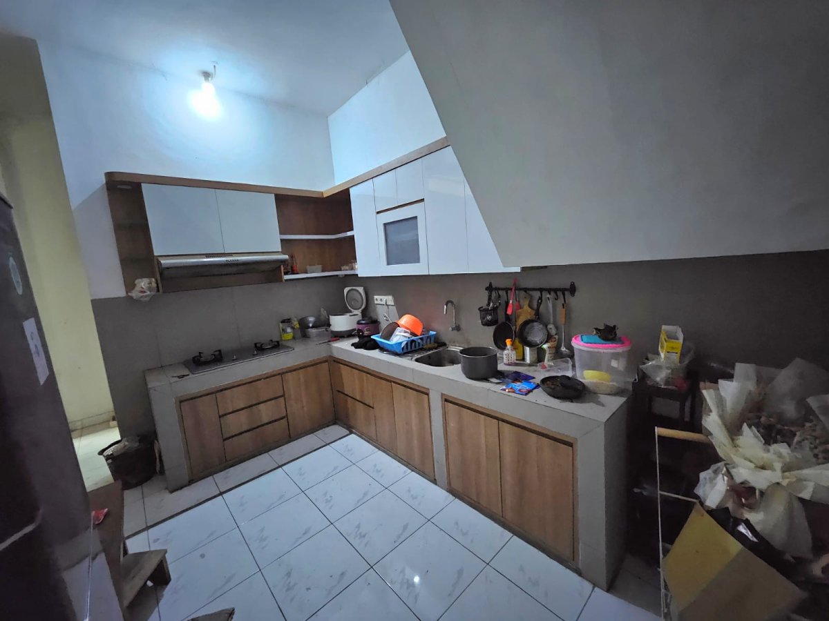 Rumah siap huni di Fajar Indah Solo dekat dengan Colomadu dan Manahan - Foto 4