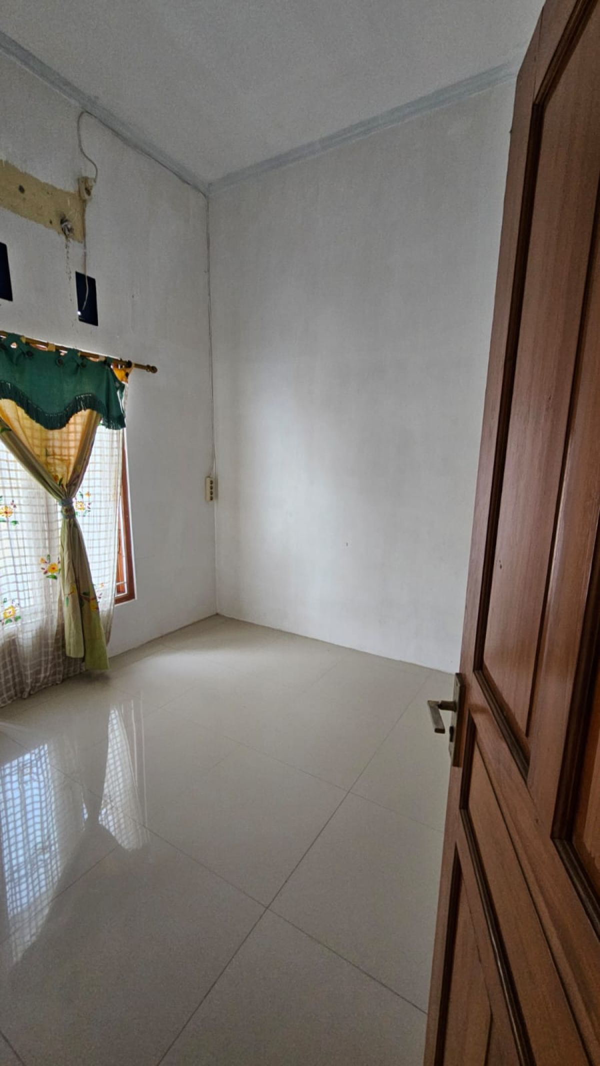 Rumah 2 lantai dibawah harga pasar  Kondisi siap huni di Purbayan, Gentan  15 menit ke Solo Baru - Foto 5
