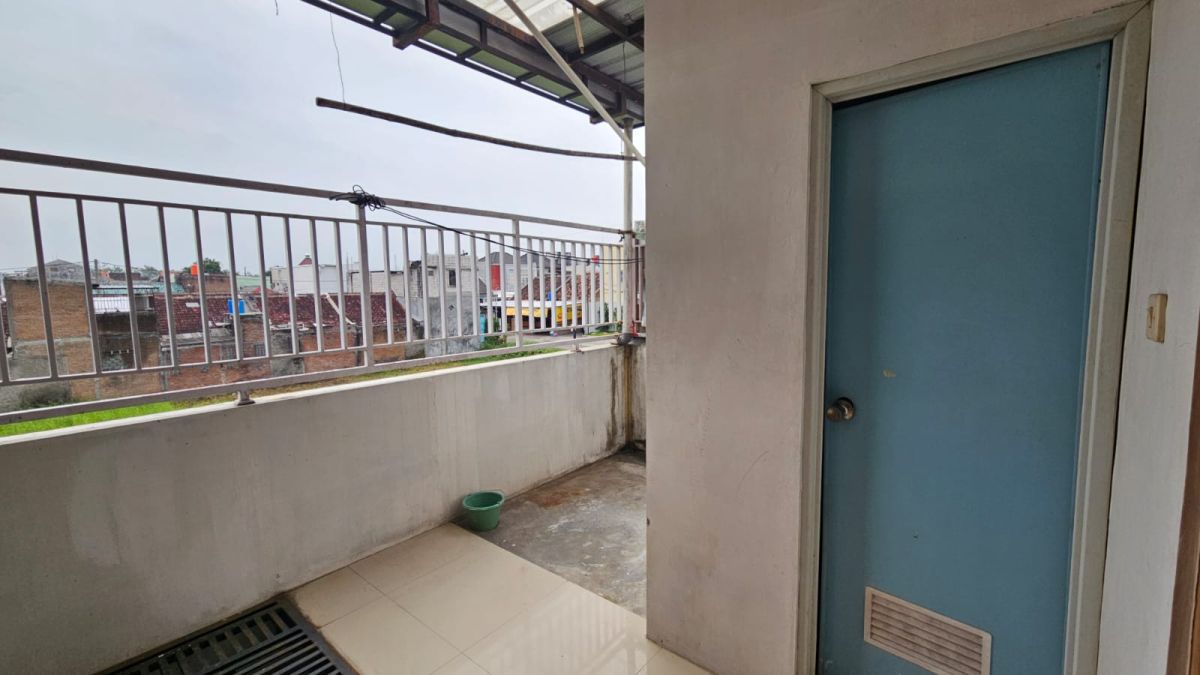 Rumah 2 lantai dibawah harga pasar  Kondisi siap huni di Purbayan, Gentan  15 menit ke Solo Baru - Foto 9