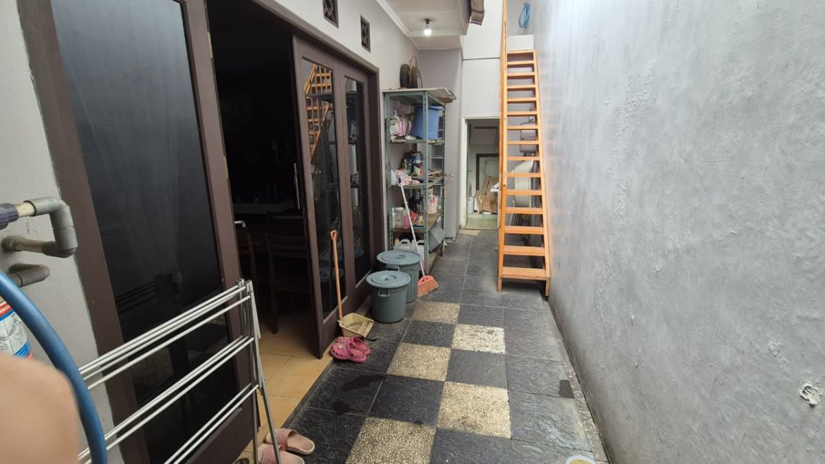 Rumah lebar 11 m, huk, tidak banjir, Duta Bintaro - Foto 11