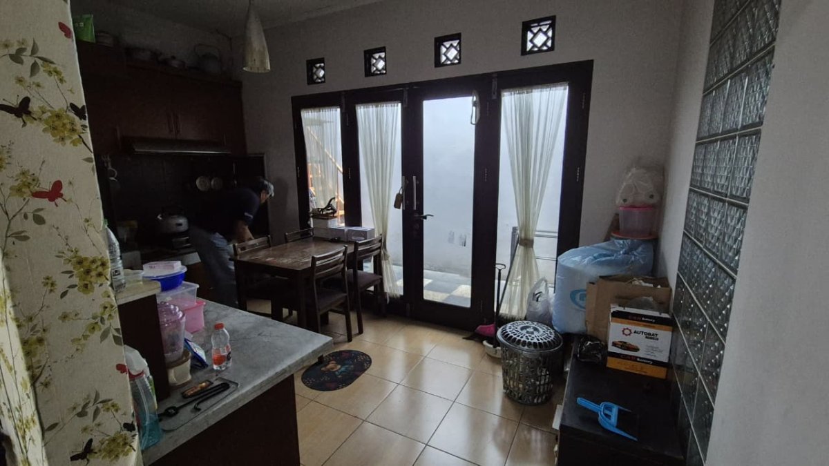 Rumah lebar 11 m, huk, tidak banjir, Duta Bintaro - Foto 10