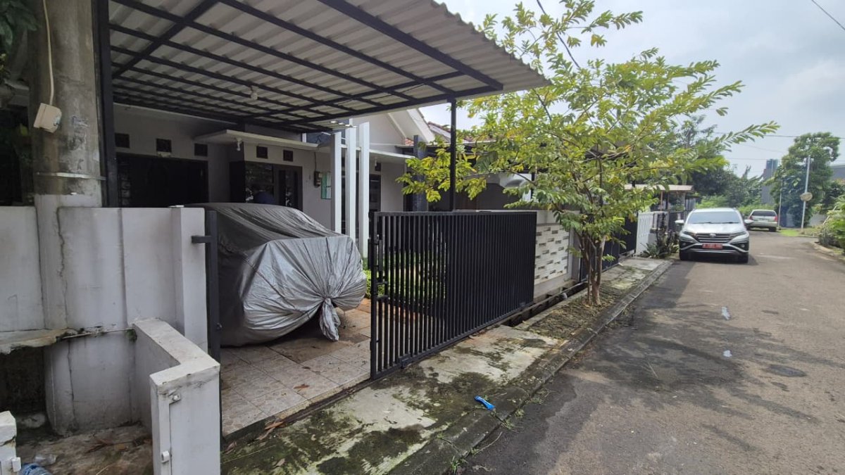 Rumah lebar 11 m, huk, tidak banjir, Duta Bintaro - Foto 3
