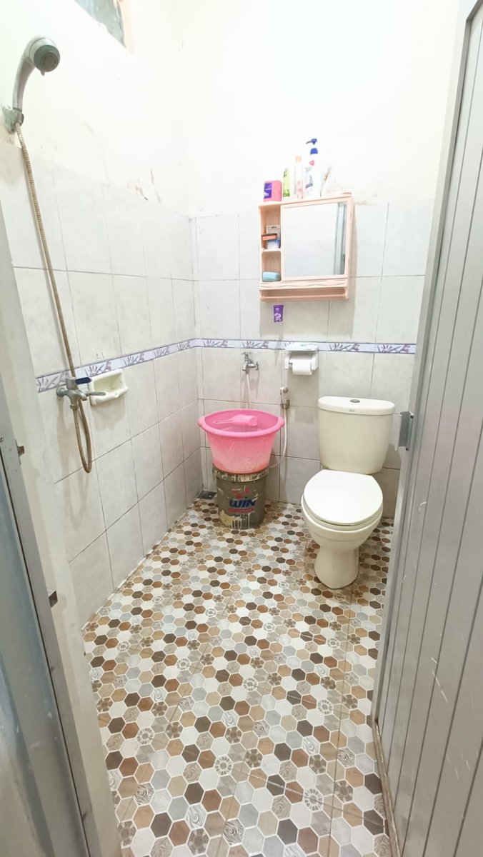Rumah siap huni di Colomadu dekat dengan Manahan Solo - Foto 5