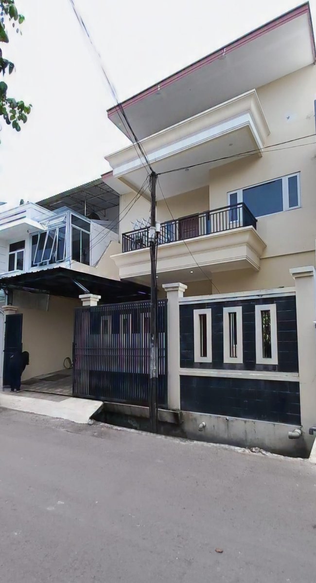 Jual Cepat Rumah bagus 2 lantai di Tomang Grogol Petamburan Jakarta Barat ID