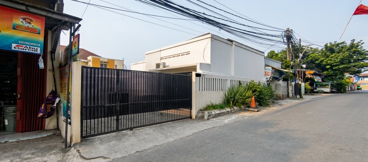 Rumah Luas 500 m² Full Furnished di Pondok Aren, Tangerang Selatan