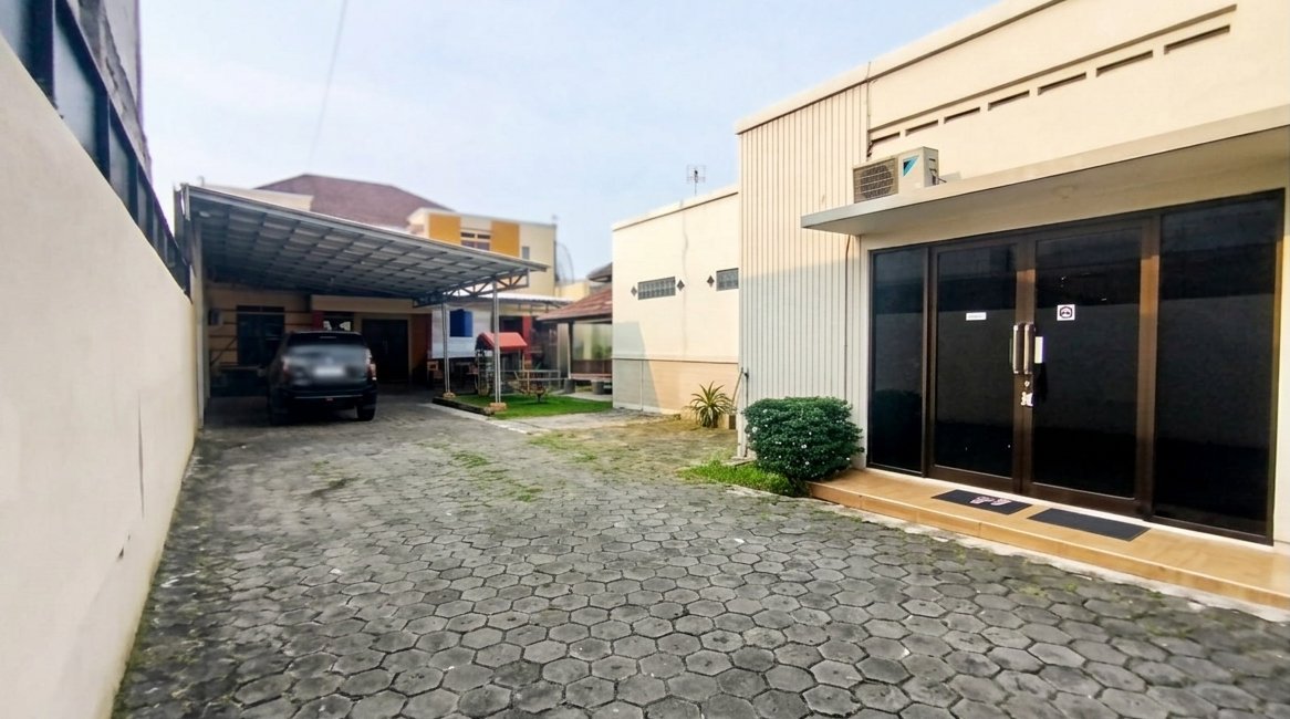 Rumah Luas 500 m² Full Furnished di Pondok Aren, Tangerang Selatan - Foto 2