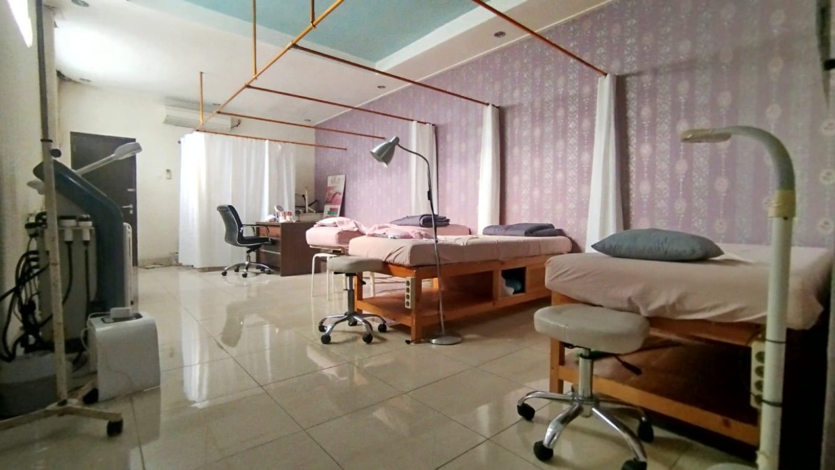 Rumah Luas 500 m² Full Furnished di Pondok Aren, Tangerang Selatan - Foto 5