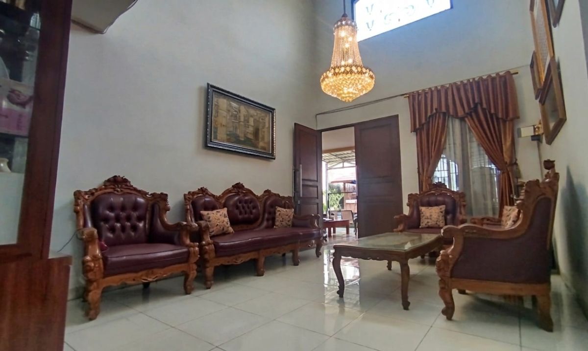 Rumah Luas 500 m² Full Furnished di Pondok Aren, Tangerang Selatan - Foto 8