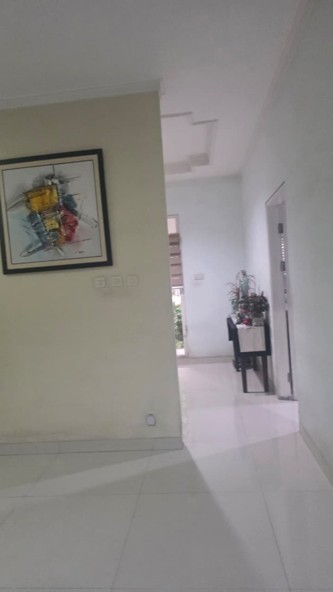 Dijual Rumah Berlokasi di Gading Kirana, Kelapa Gading - Jakarta Utara - Foto 2