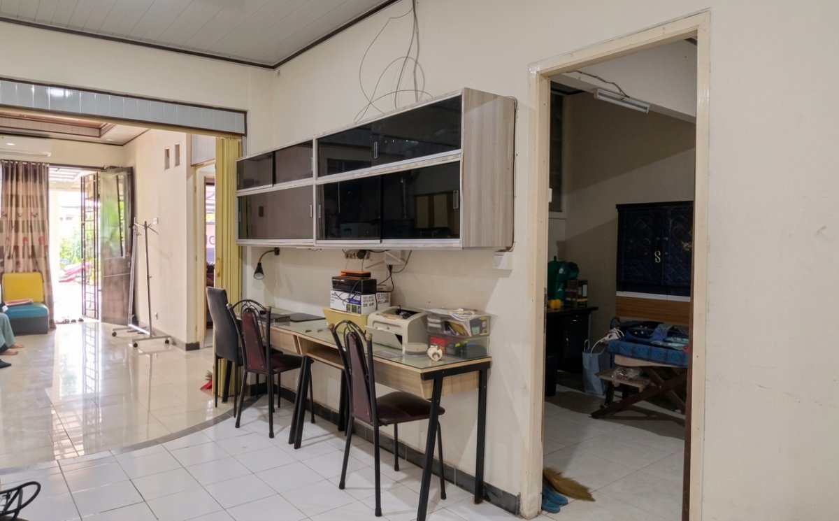 Dijual Rumah Luas 135m² di Graha Raya Bintaro, Tangerang Selatan - Foto 4