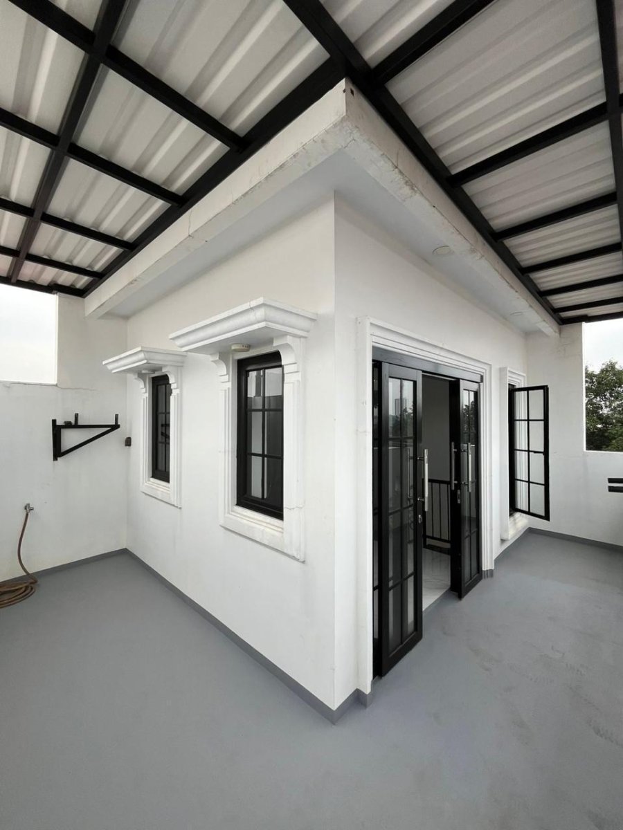 Dijual rumah cantik 2,5 lantai di M kahfi Jagakarsa Jakarta Selatan - Foto 4