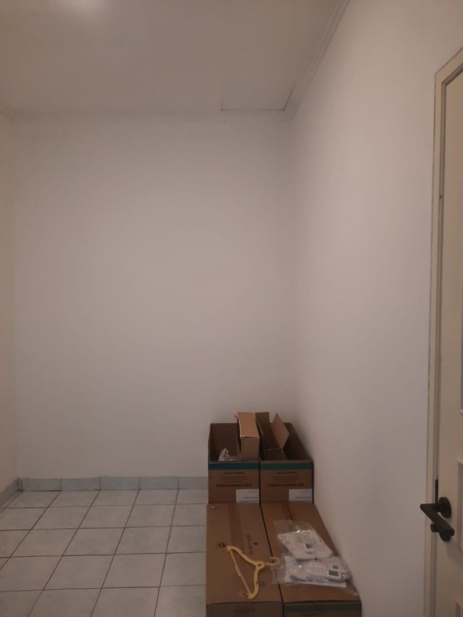 Disewakan Rumah di Jl Ismaya Cinere Depok Jawa Barat - Foto 2