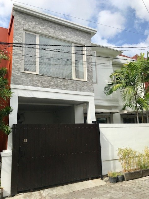 3-Bed Townhouse with Private Jacuzzi Pool – Seminyak Area - Foto 8