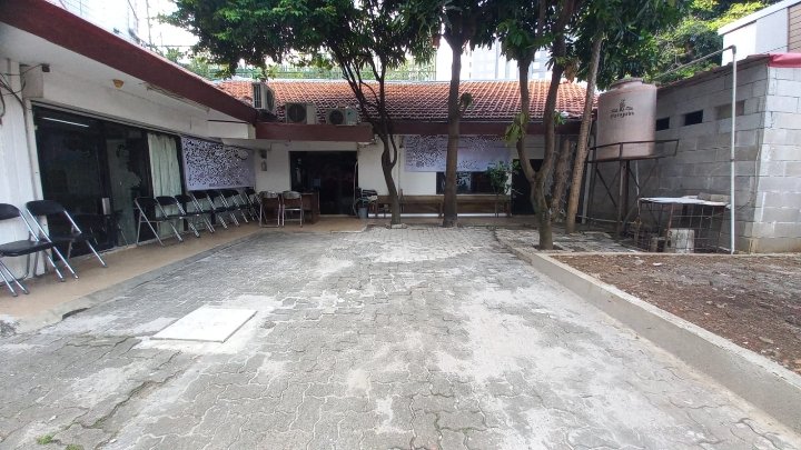 Sewa Ruang Usaha di Utan Kayu Matraman Jakarta Timur (Zm)
